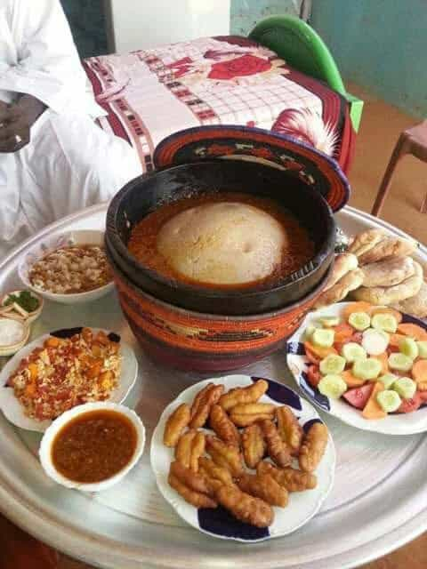 العصيدة: حكاية طيبة من الذرة أو الدخن مع صلصة غنية